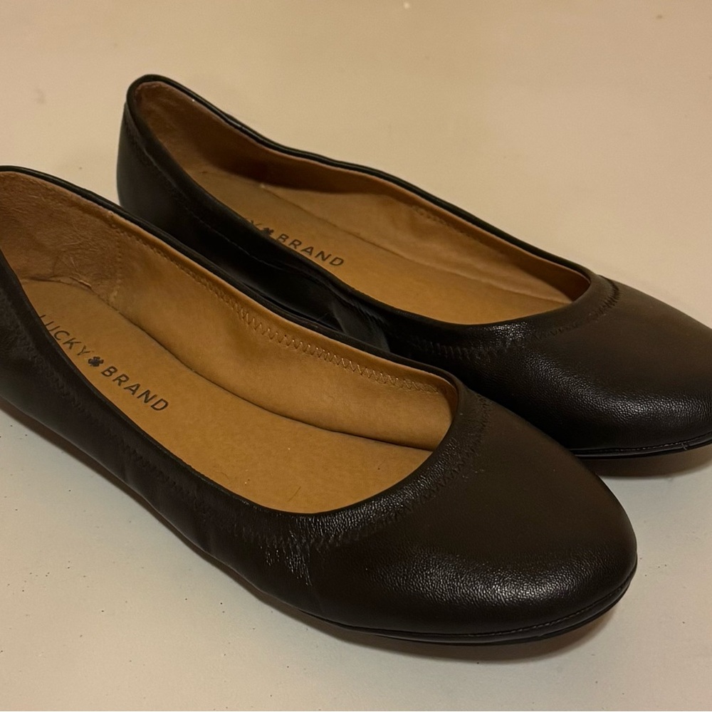 Lucky Brand Black Flats with Leather Upper and Rounded Toe